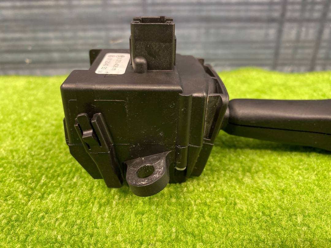 Подрулевой переключатель, 672 рублей, Красноярск