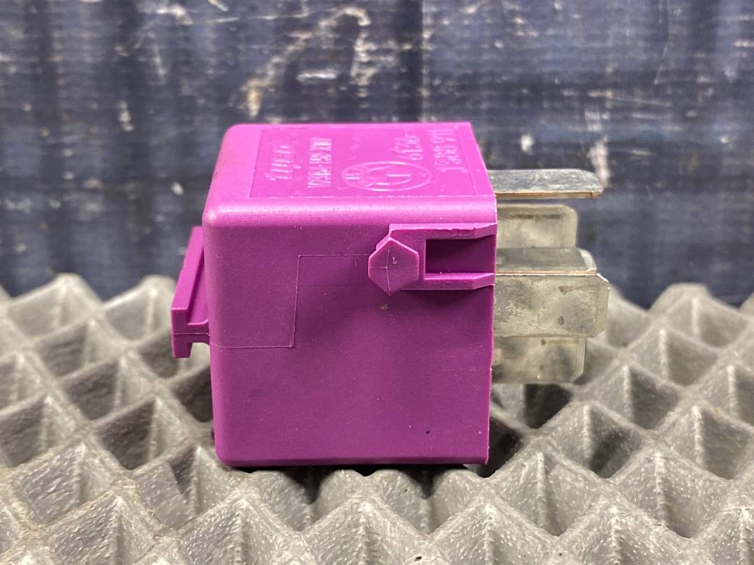 Реле, 300 рублей, Красноярск