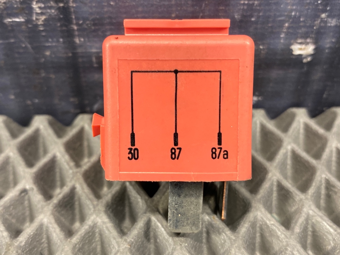 Реле, 300 рублей, Красноярск