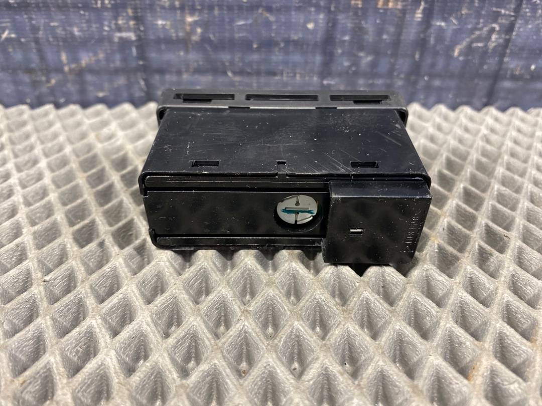 Кнопка аварийной остановки, 330 рублей, Красноярск