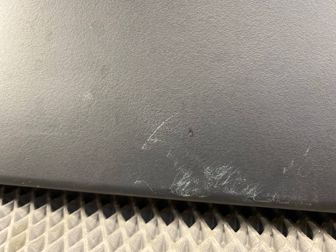 Пластик крышки багажника, 480 рублей, Красноярск