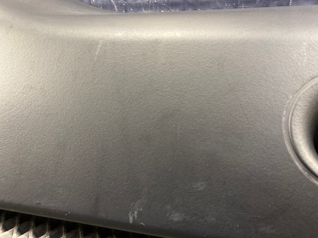 Пластик крышки багажника, 480 рублей, Красноярск