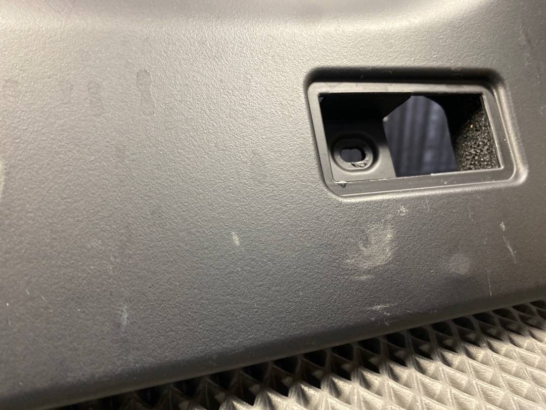 Пластик крышки багажника, 480 рублей, Красноярск