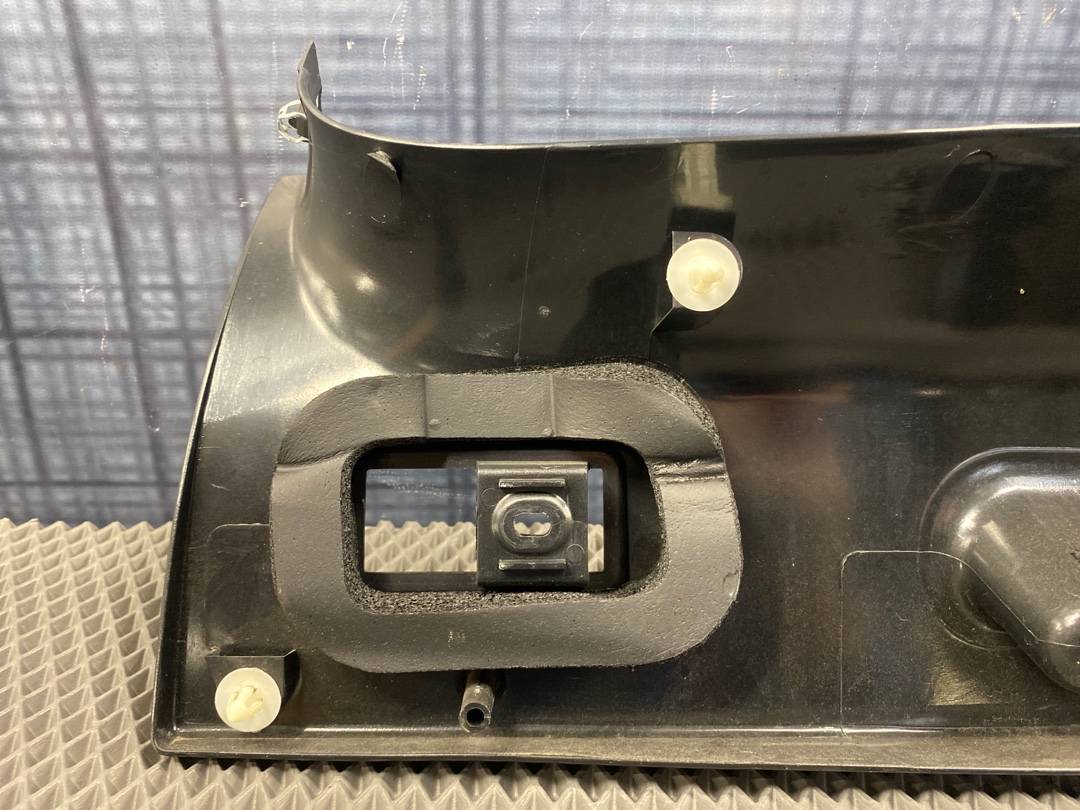 Пластик крышки багажника, 480 рублей, Красноярск