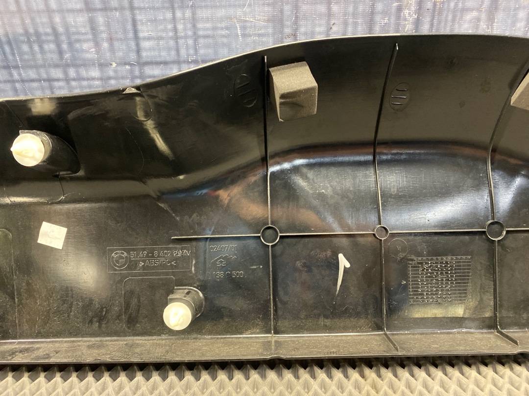 Пластик крышки багажника, 480 рублей, Красноярск