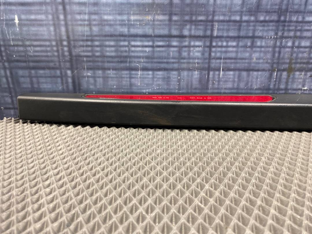 Пластик крышки багажника, 390 рублей, Красноярск