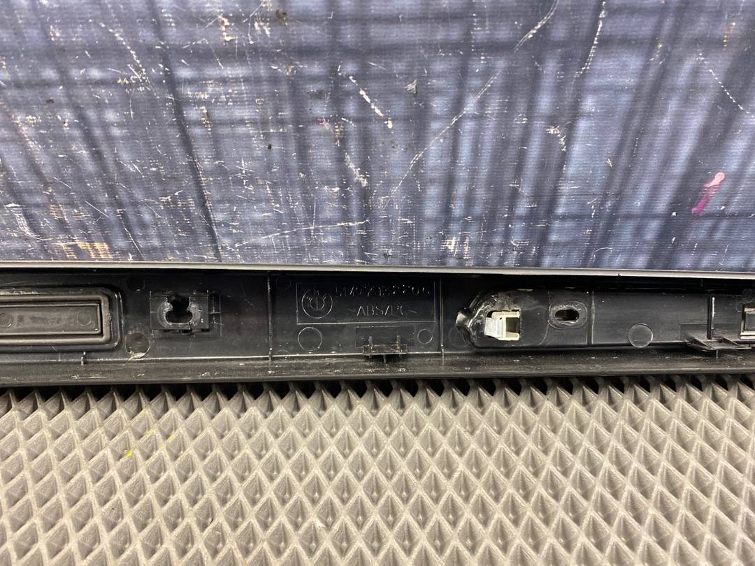 Пластик крышки багажника, 390 рублей, Красноярск