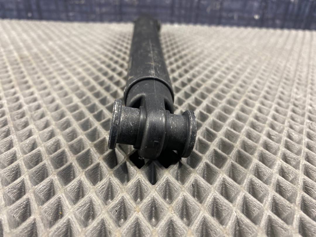 Амортизатор багажника, 240 рублей, Красноярск