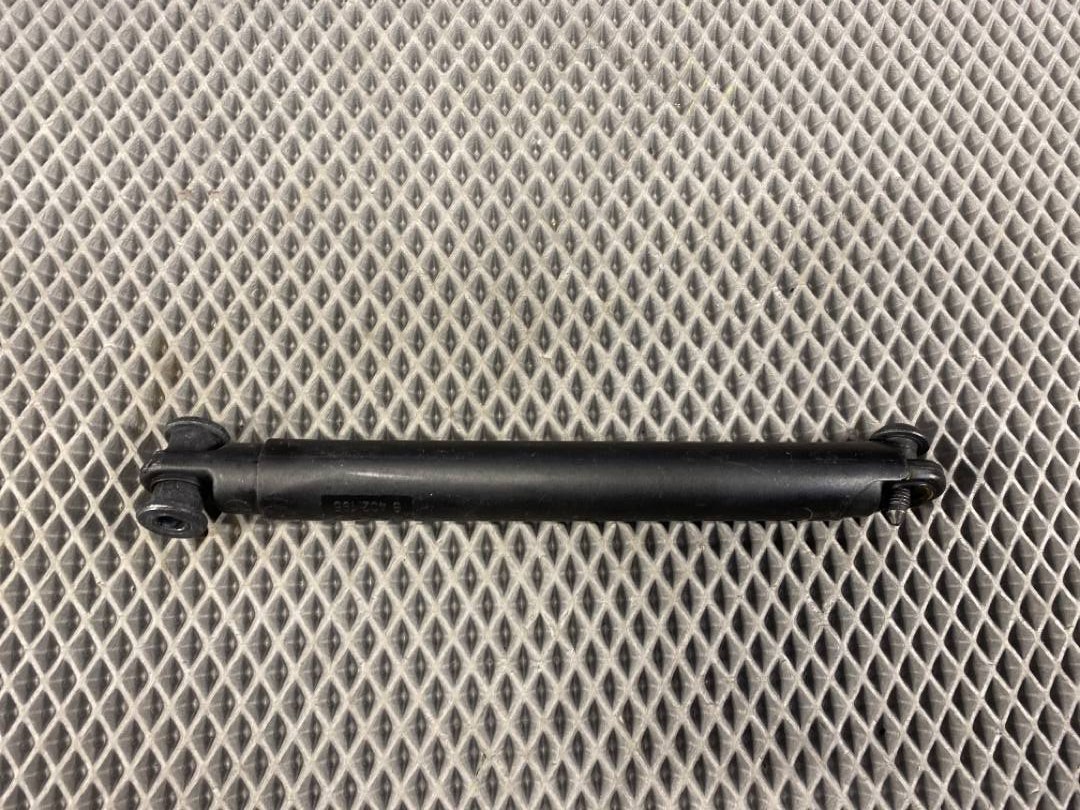 Амортизатор багажника, 240 рублей, Красноярск