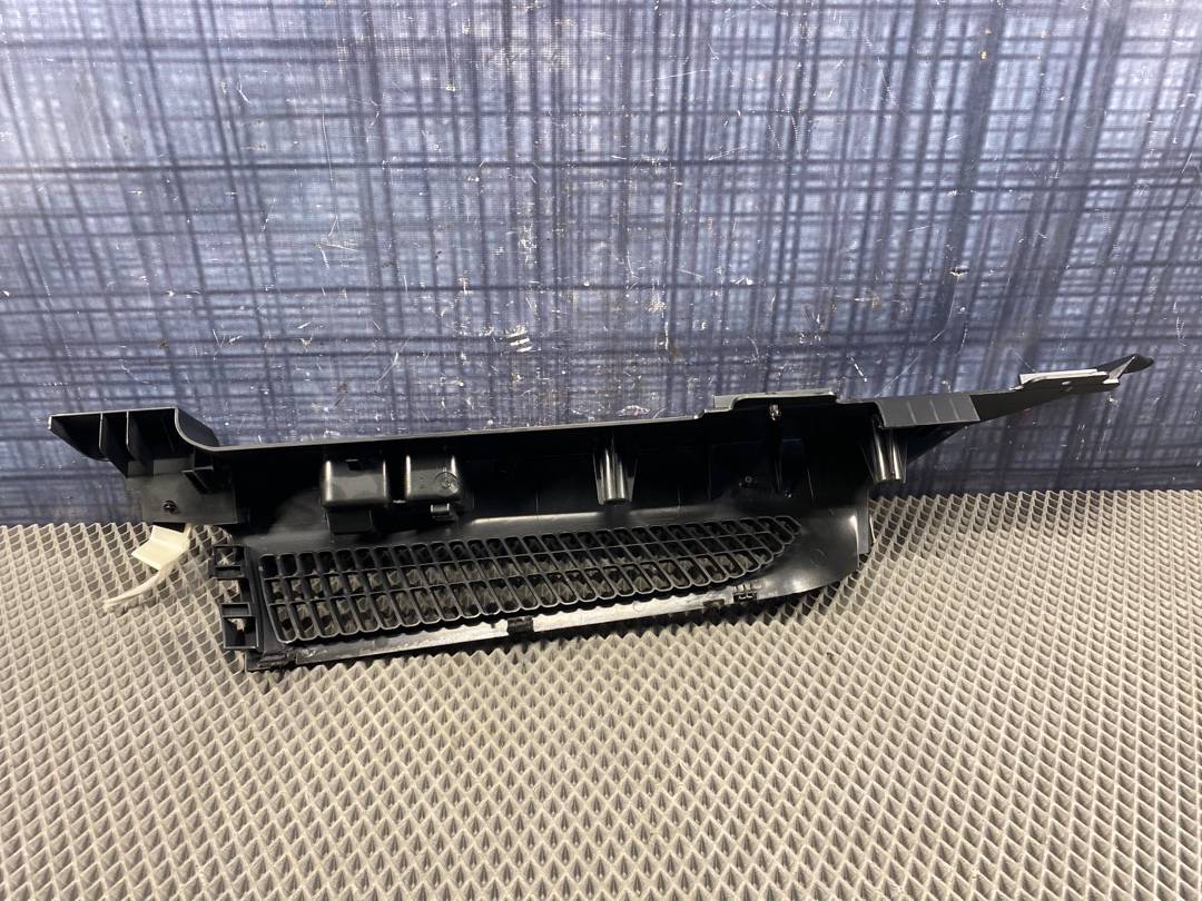 Пластик багажника, 360 рублей, Красноярск