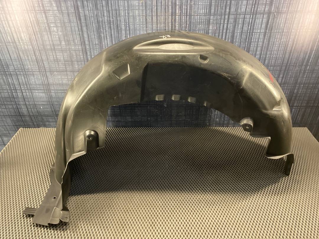 Подкрылок, 672 рублей, Красноярск