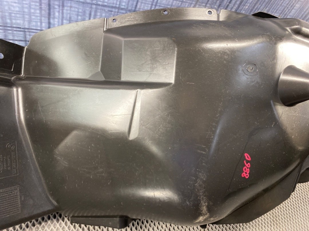 Подкрылок, 900 рублей, Красноярск