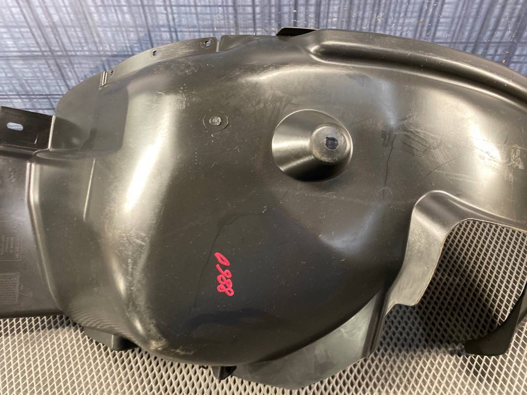 Подкрылок, 900 рублей, Красноярск