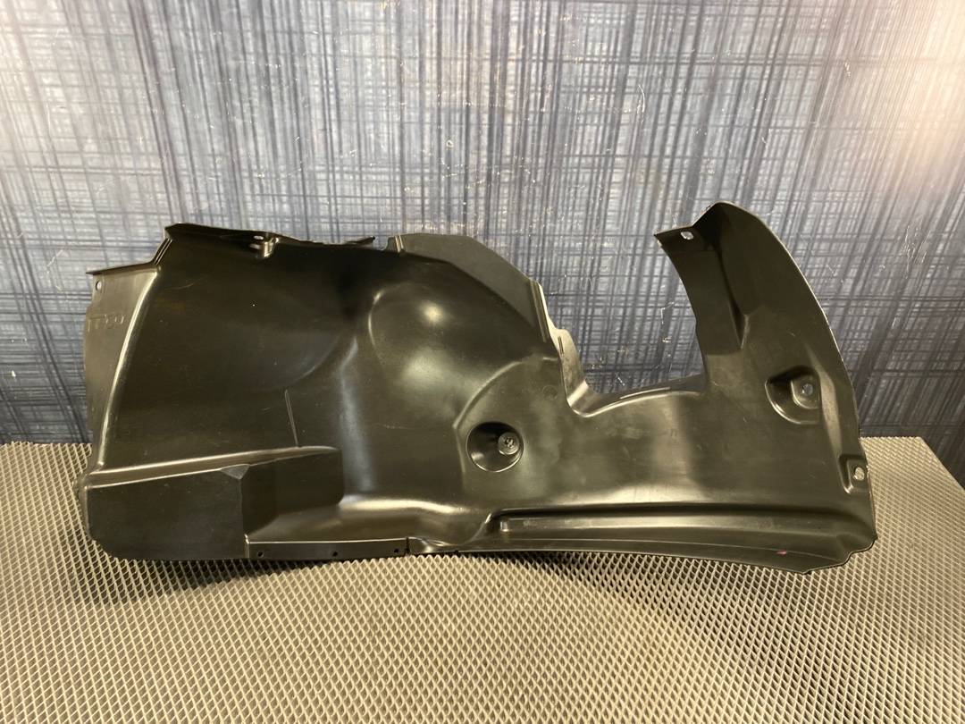 Подкрылок, 900 рублей, Красноярск