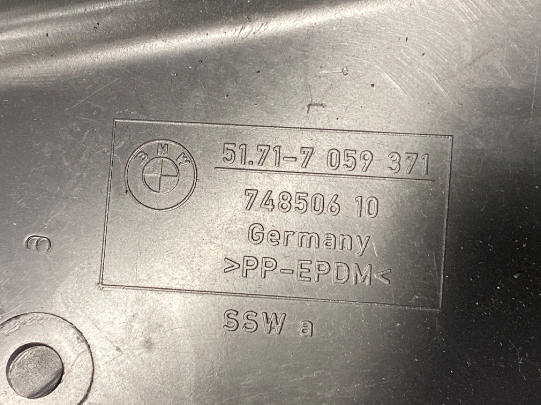 Подкрылок, 900 рублей, Красноярск