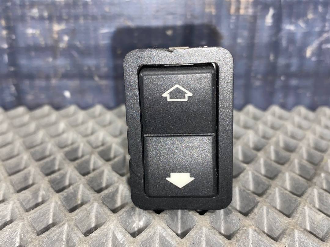 Кнопка стеклоподъемника, 210 рублей, Красноярск