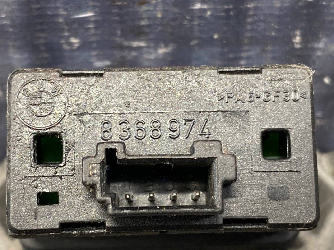 Кнопка стеклоподъемника, 210 рублей, Красноярск