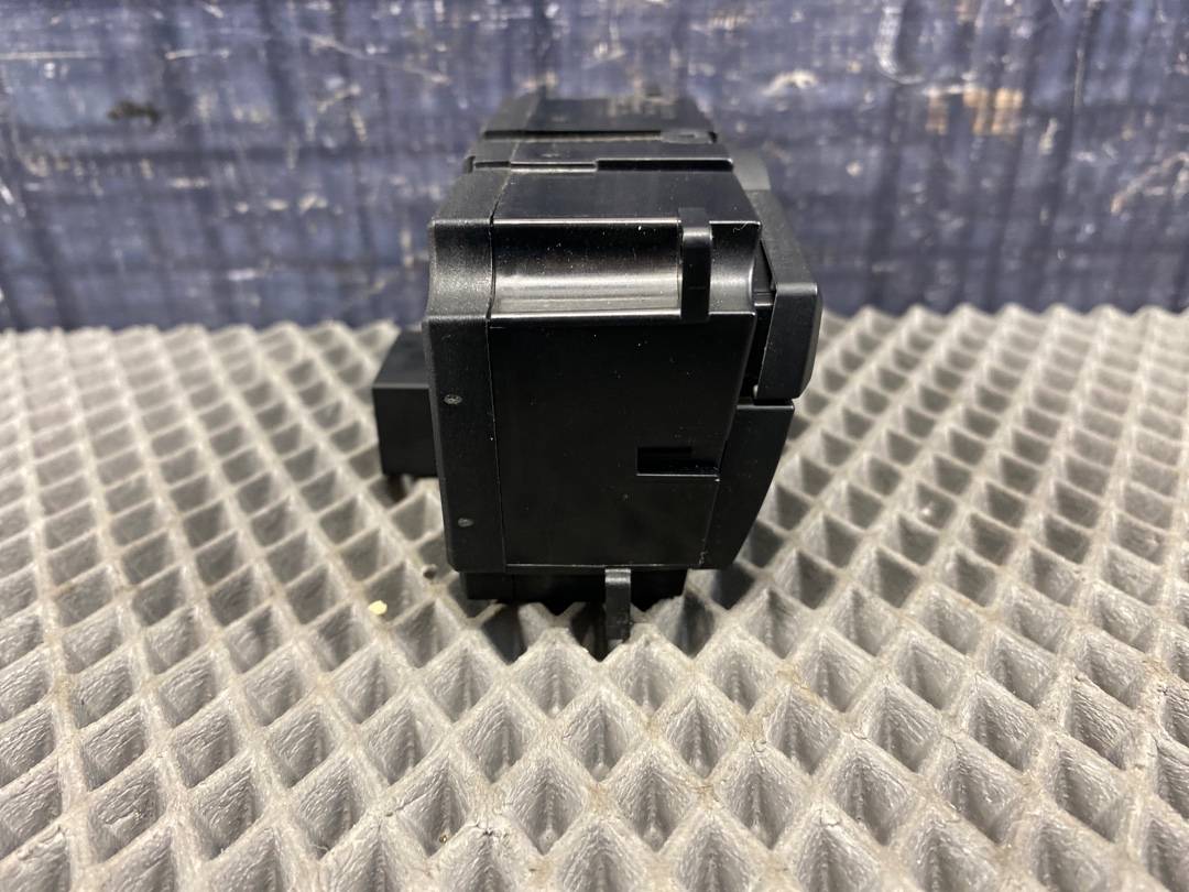 Переключатель света, 1200 рублей, Красноярск