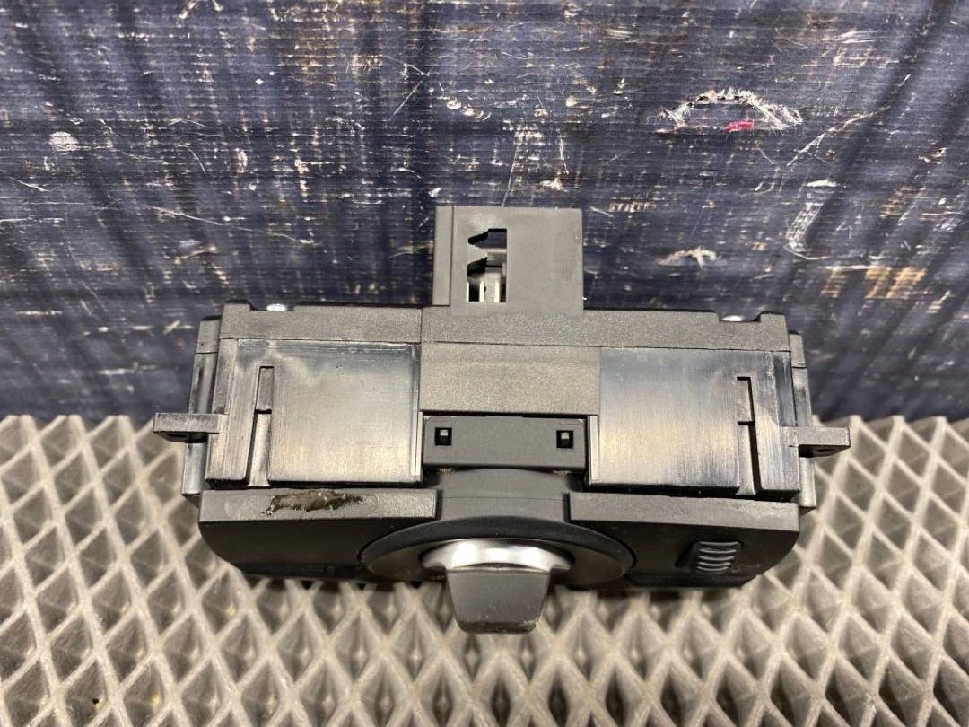 Переключатель света, 1200 рублей, Красноярск