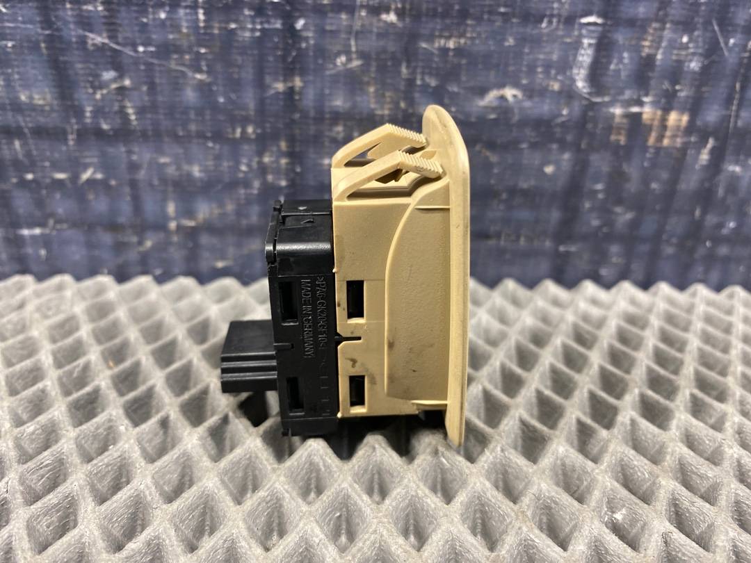 Кнопка стеклоподъемника, 330 рублей, Красноярск