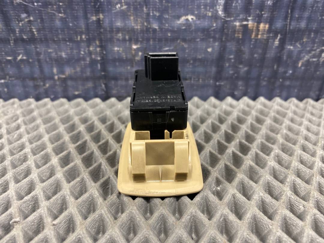 Кнопка стеклоподъемника, 330 рублей, Красноярск