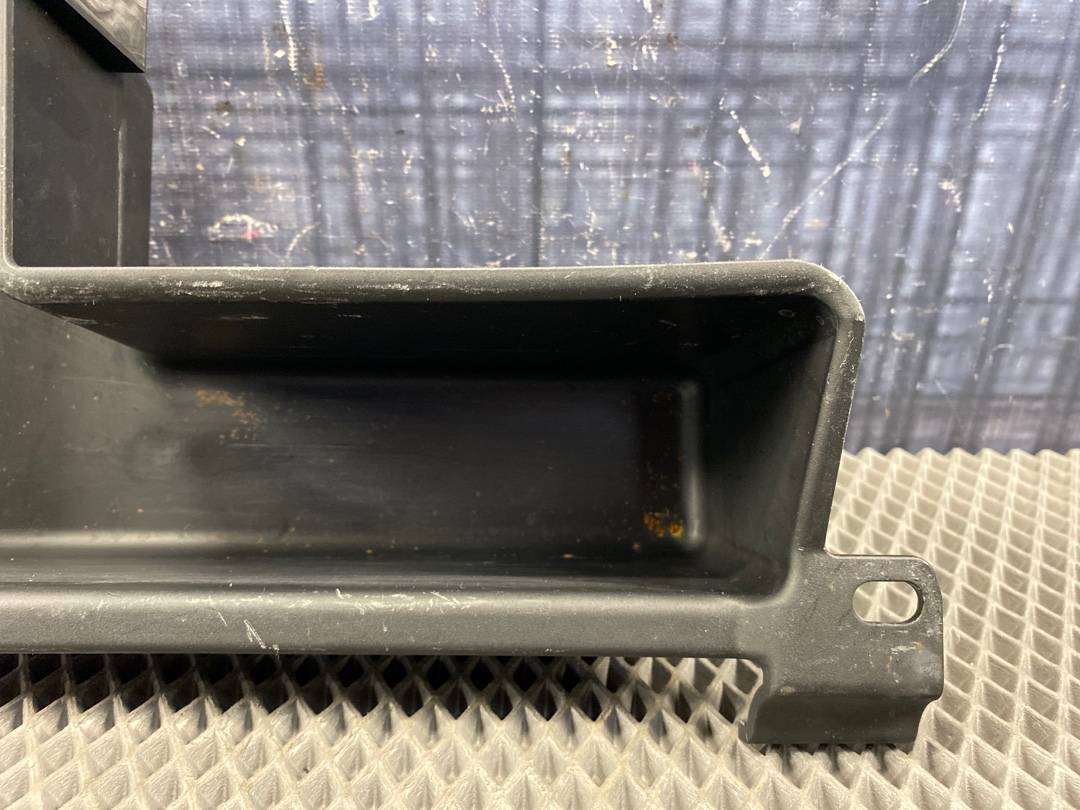 Пластик багажника, 300 рублей, Красноярск