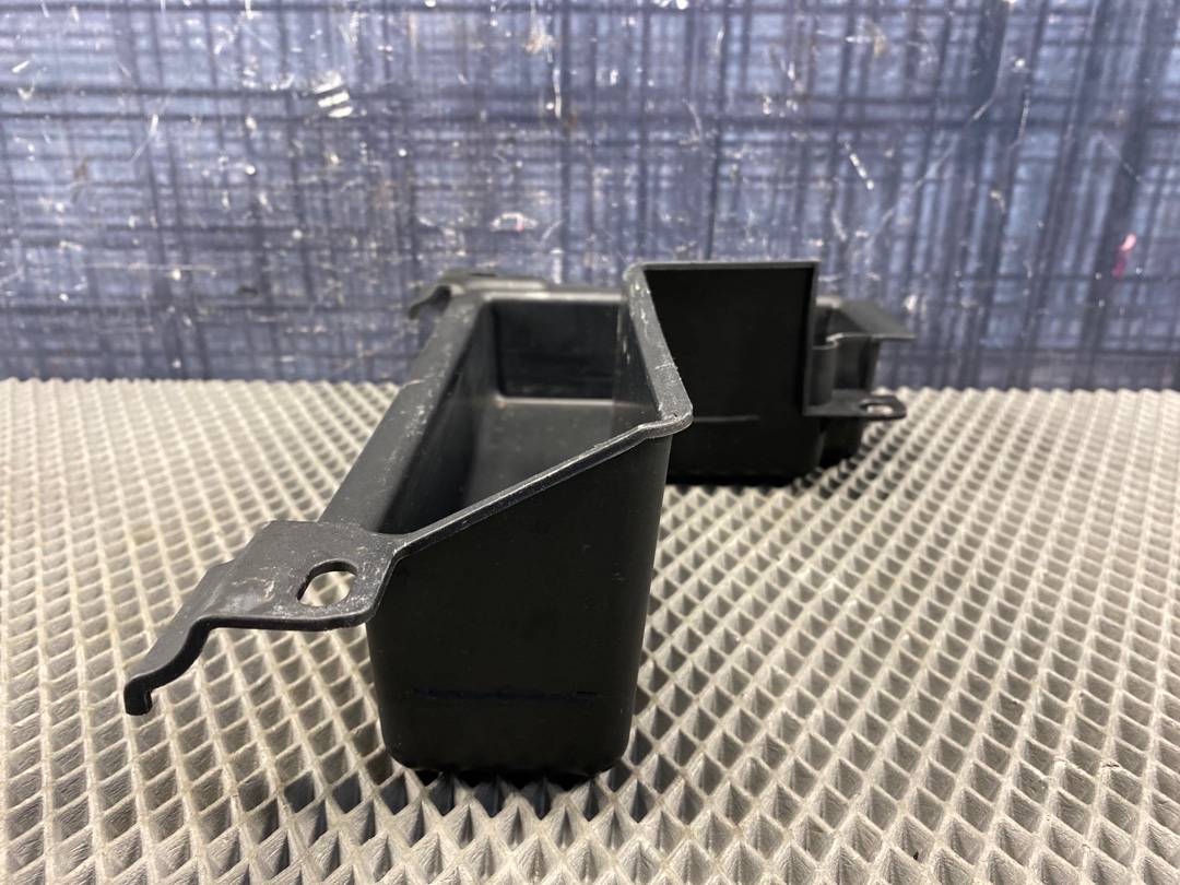 Пластик багажника, 300 рублей, Красноярск