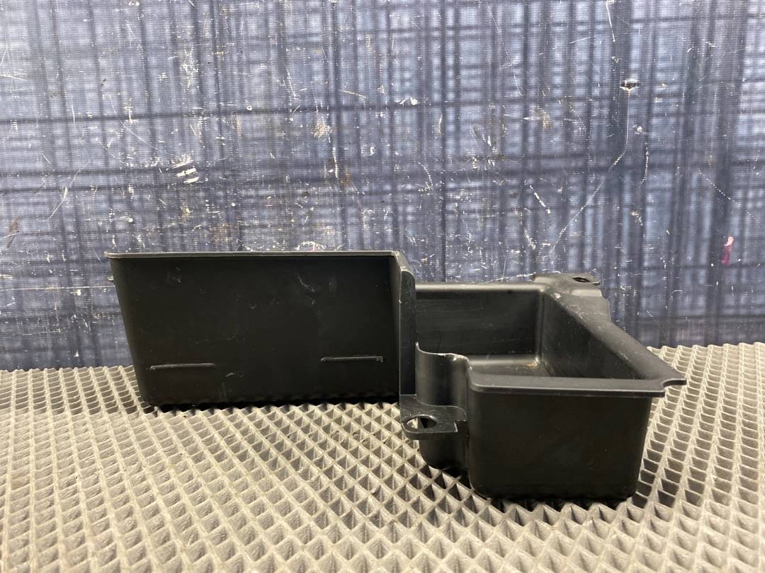 Пластик багажника, 300 рублей, Красноярск