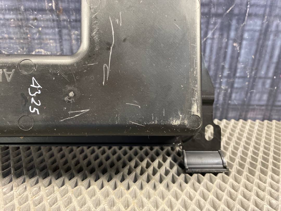 Пластик багажника, 300 рублей, Красноярск