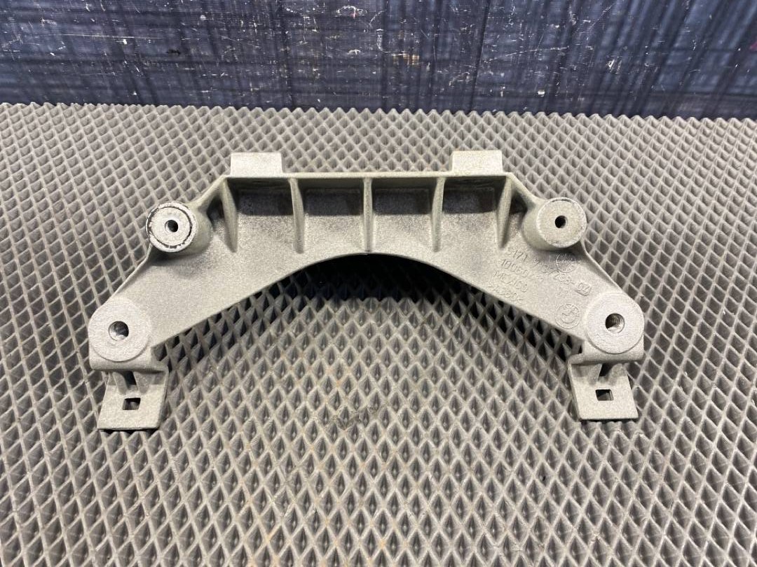 Кронштейн, 720 рублей, Красноярск