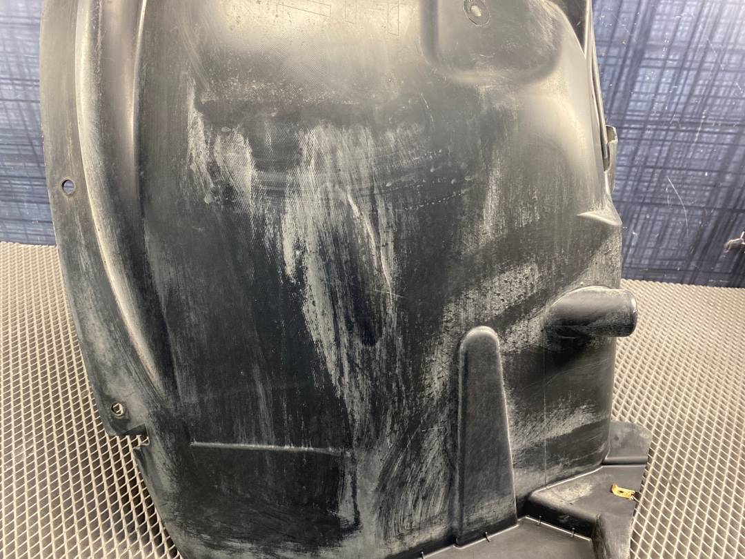 Подкрылок, 900 рублей, Красноярск