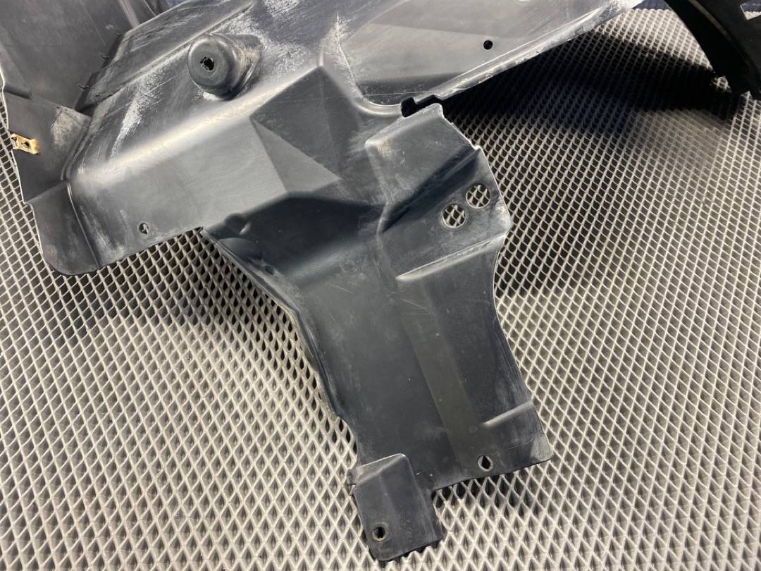 Подкрылок, 900 рублей, Красноярск