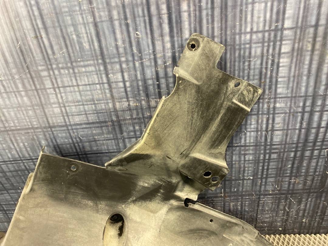 Подкрылок, 900 рублей, Красноярск