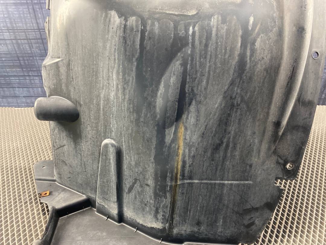 Подкрылок, 900 рублей, Красноярск