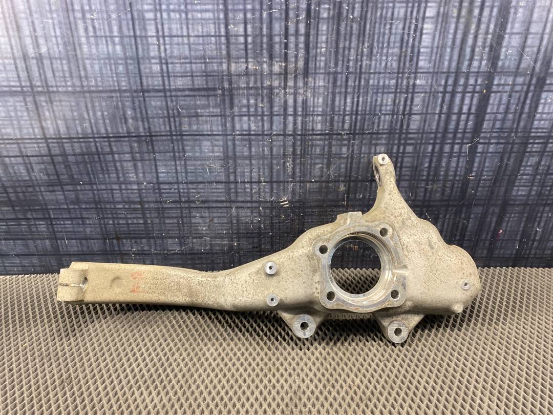 Поворотный кулак, 3300 рублей, Красноярск