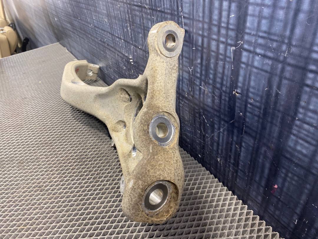 Поворотный кулак, 3300 рублей, Красноярск