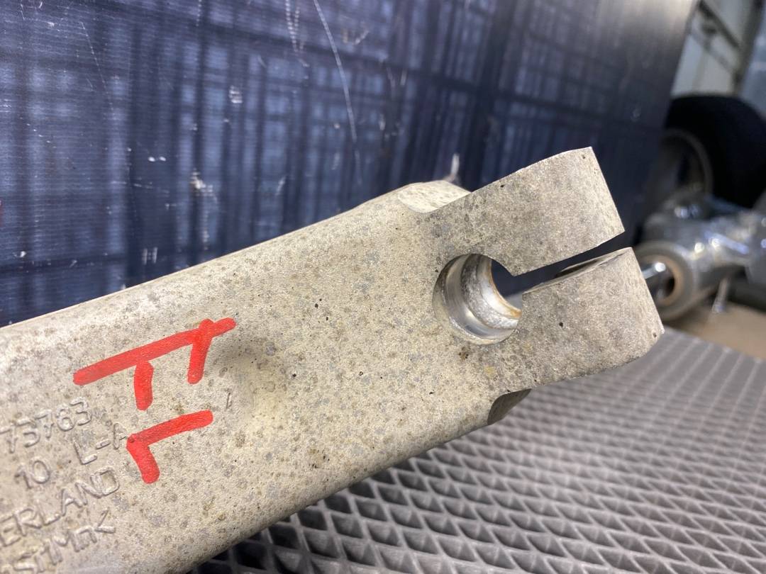 Поворотный кулак, 3300 рублей, Красноярск