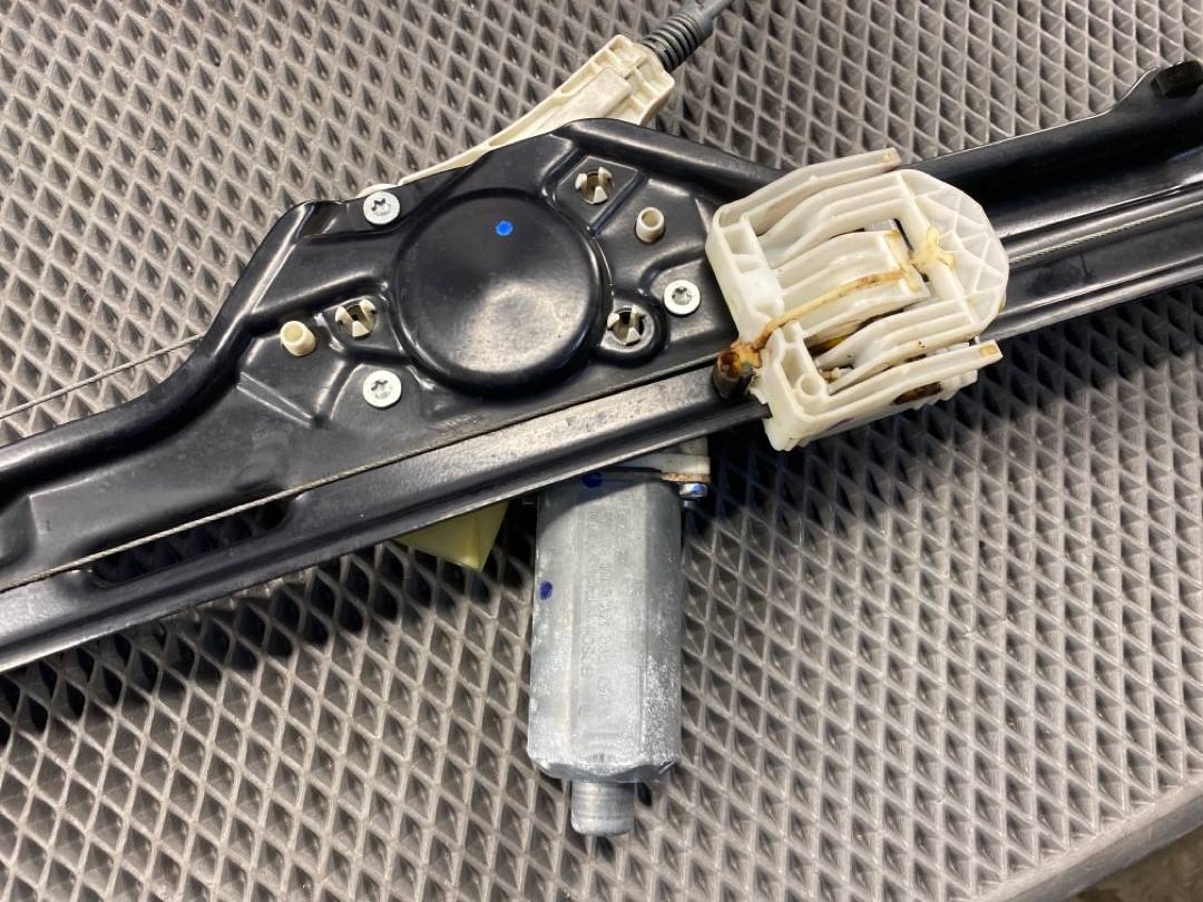 Стеклоподъемник, 1500 рублей, Красноярск