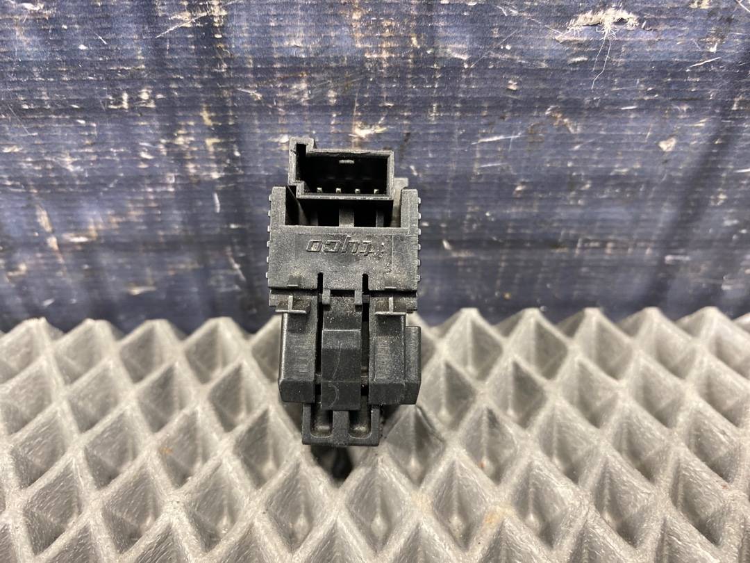 Концевик педали тормоза, 270 рублей, Красноярск