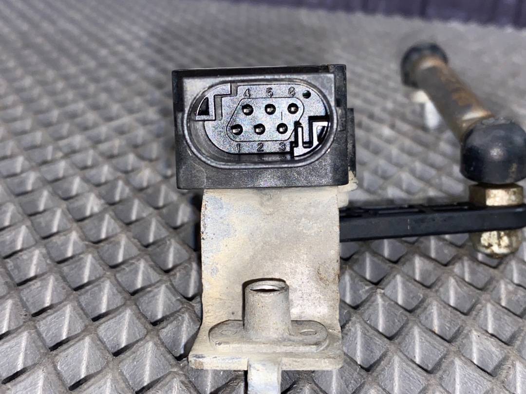 Датчик уровня подвески, 1500 рублей, Красноярск