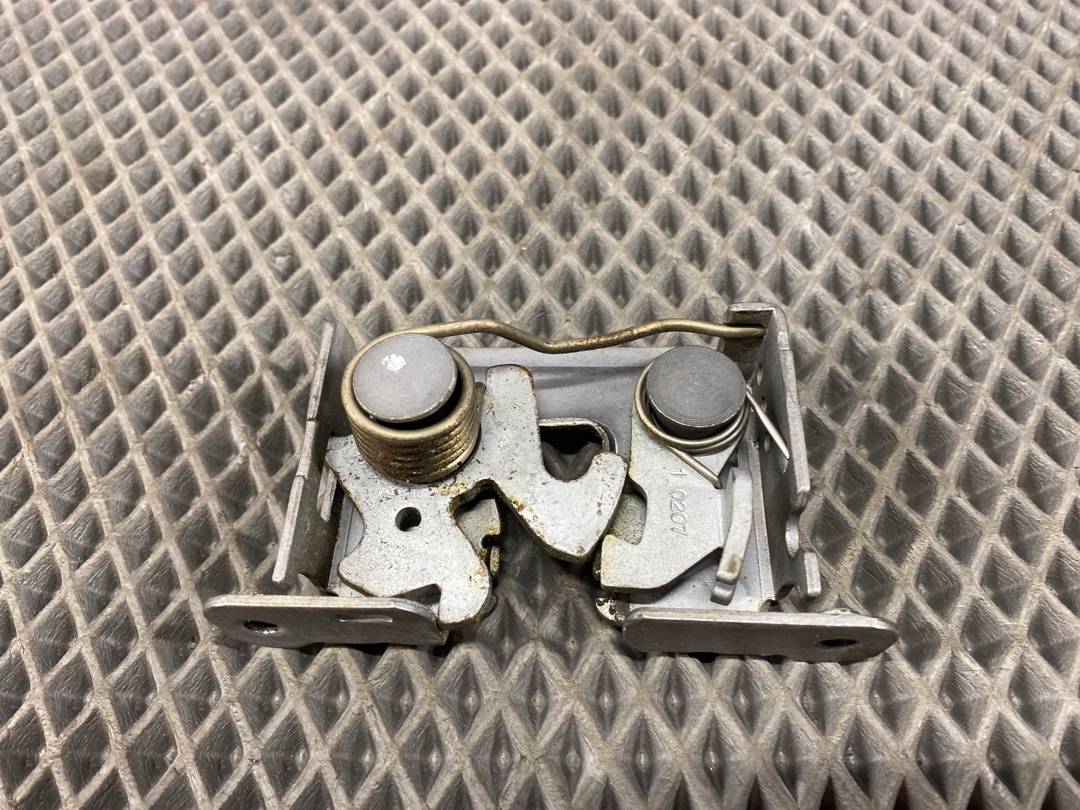 Замок капота, 720 рублей, Красноярск