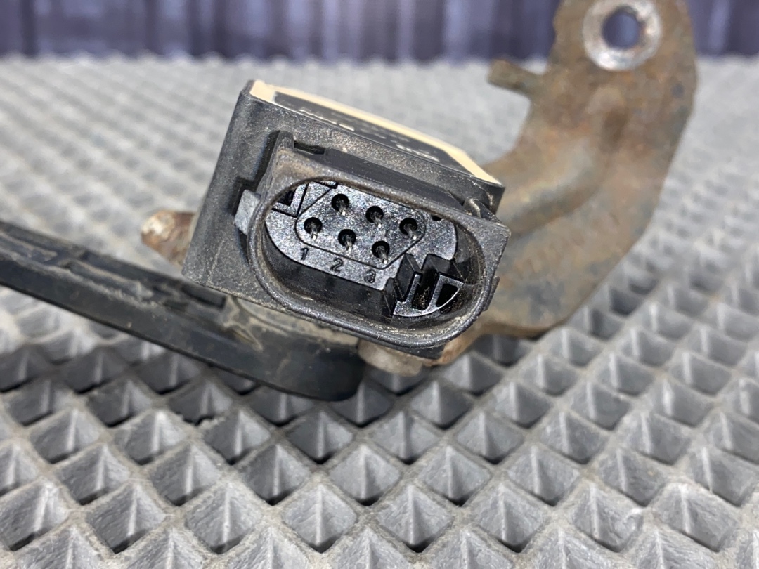 Датчик уровня подвески, 1500 рублей, Красноярск