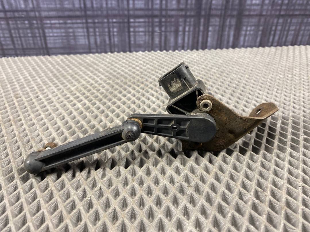 Датчик уровня подвески, 1500 рублей, Красноярск