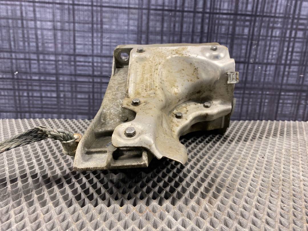 Кронштейн двигателя, 900 рублей, Красноярск