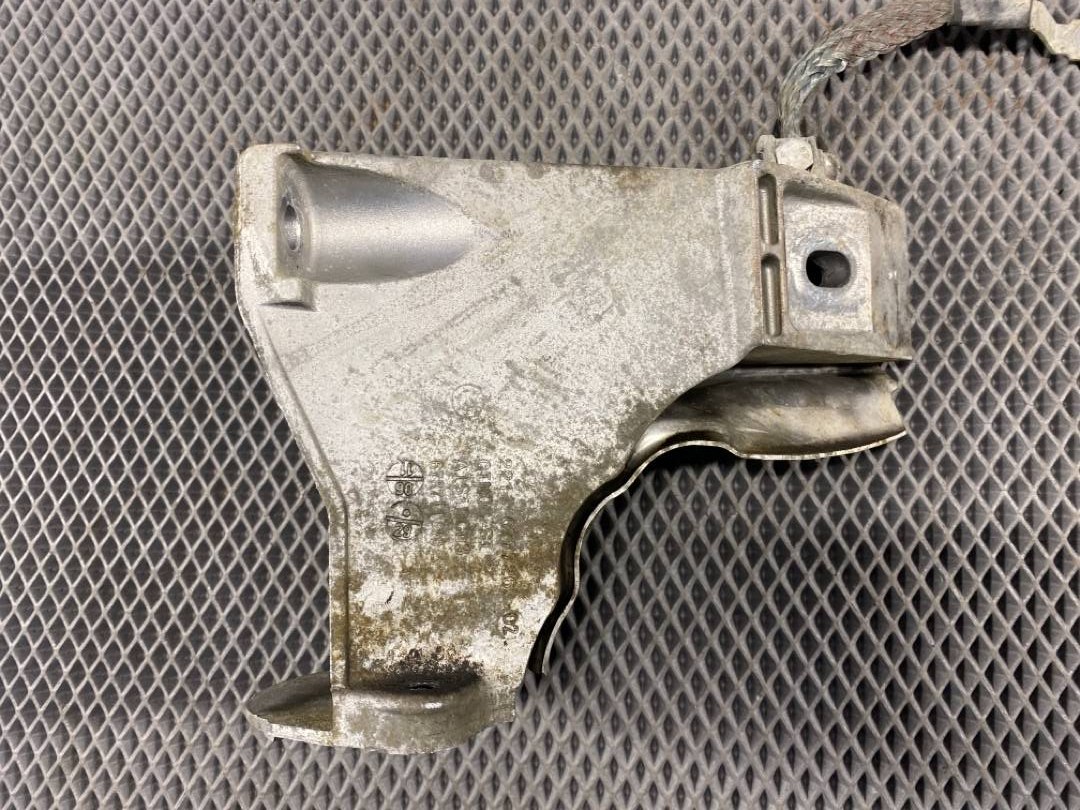 Кронштейн двигателя, 900 рублей, Красноярск