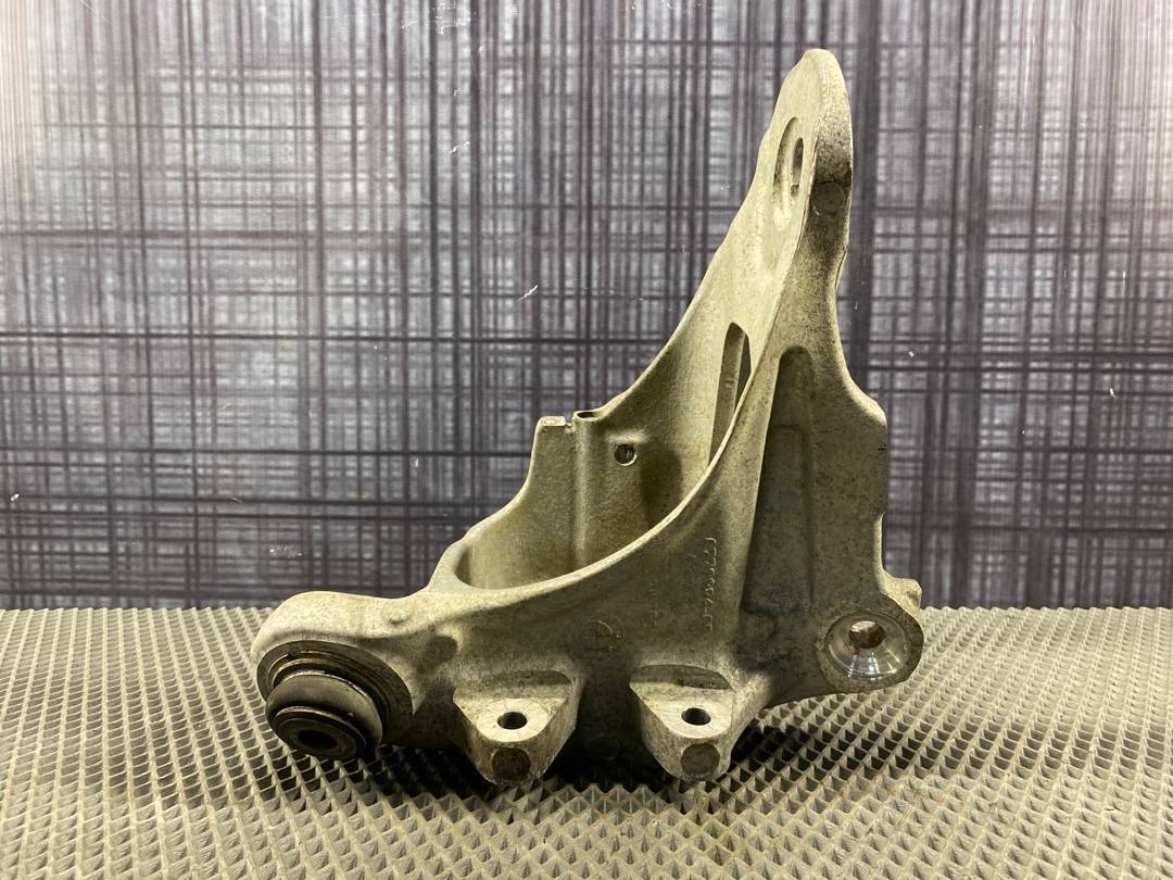 Поворотный кулак, 1680 рублей, Красноярск