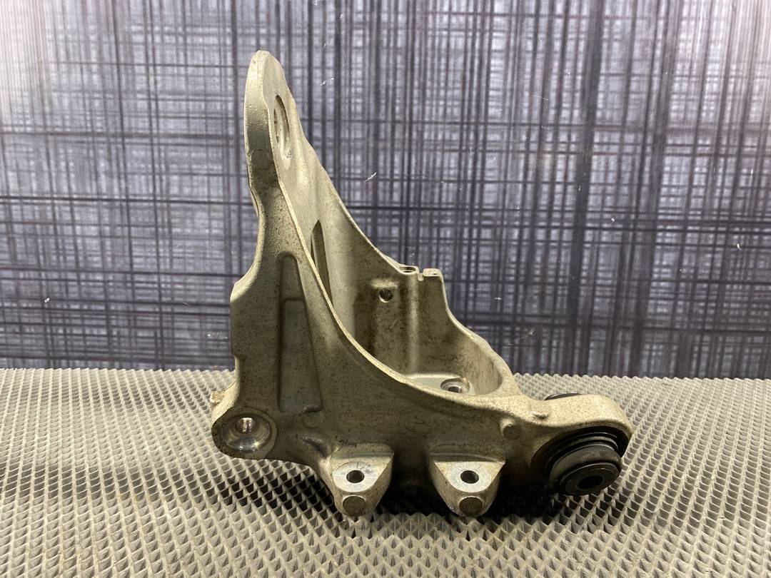 Поворотный кулак, 1680 рублей, Красноярск