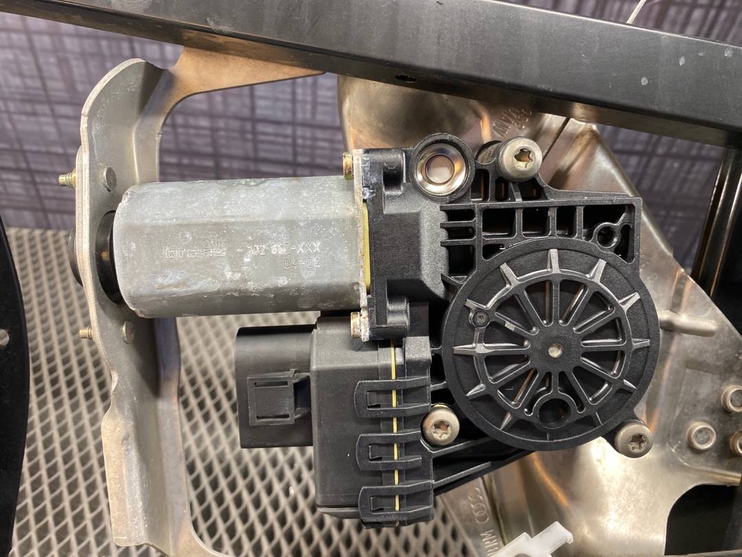 Стеклоподъемник, 900 рублей, Красноярск