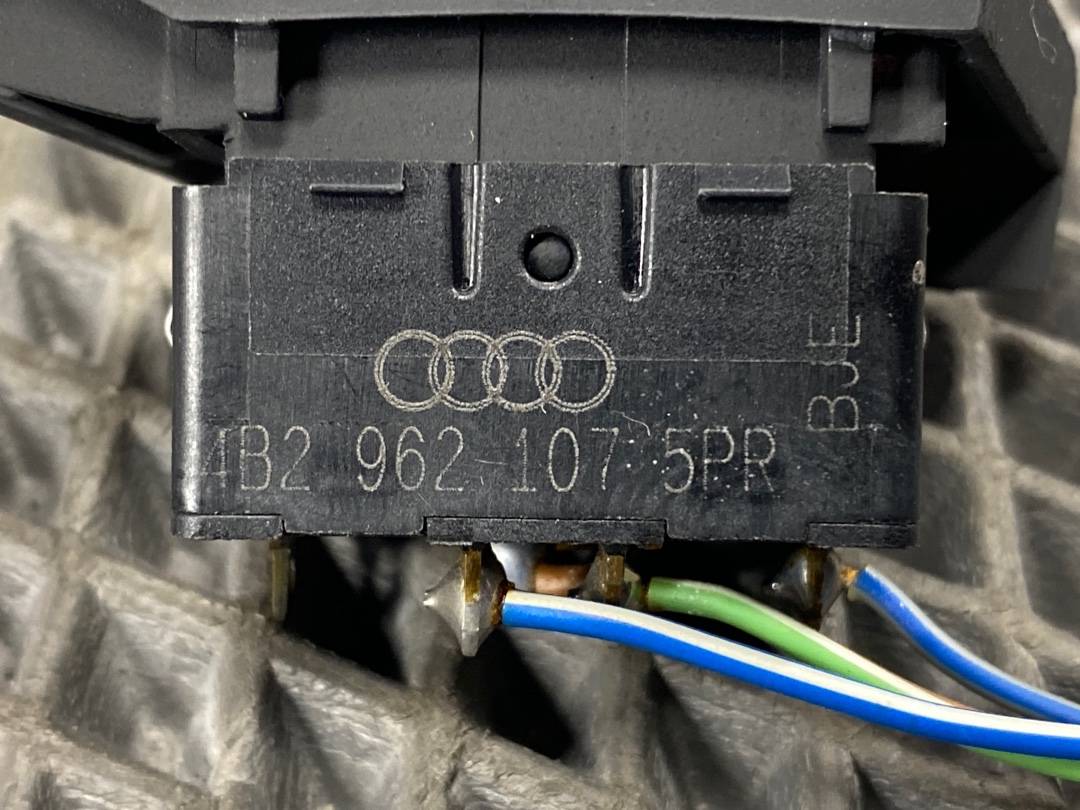 Кнопка центрального замка, 360 рублей, Красноярск