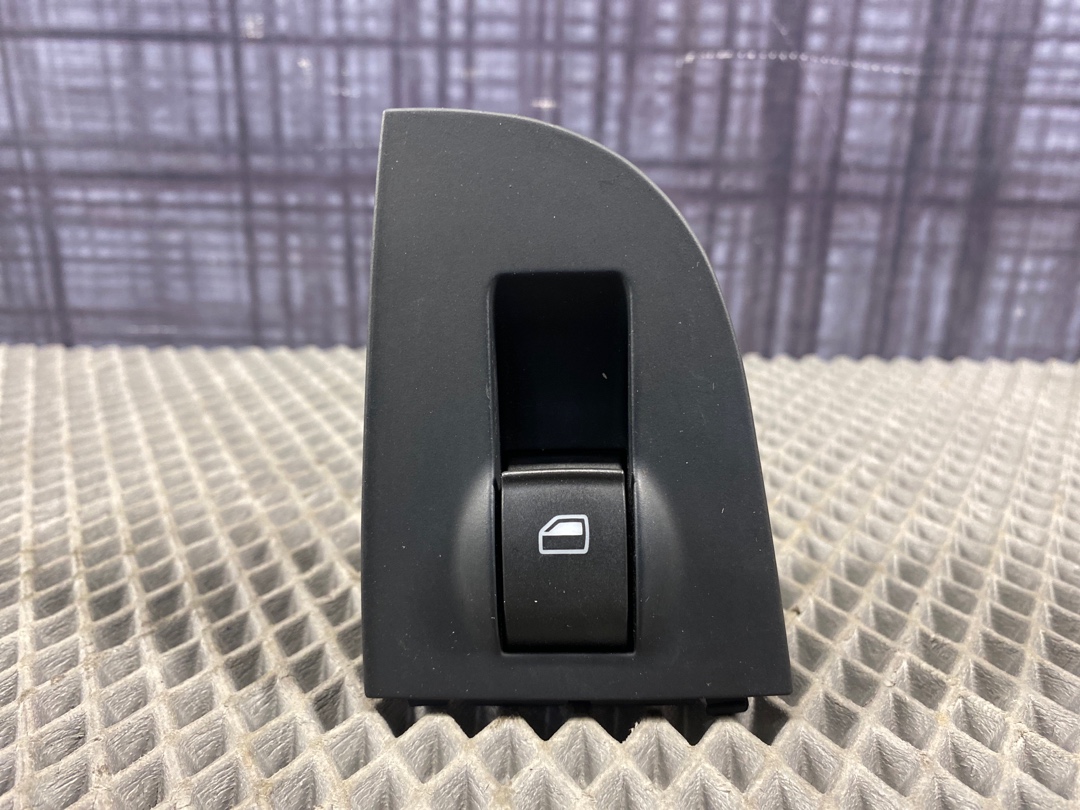 Кнопка стеклоподъемника, 330 рублей, Красноярск